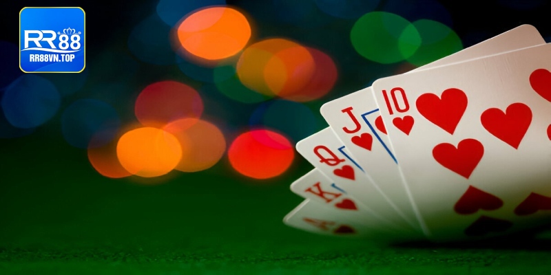 cách chơi bài Poker thứ tự